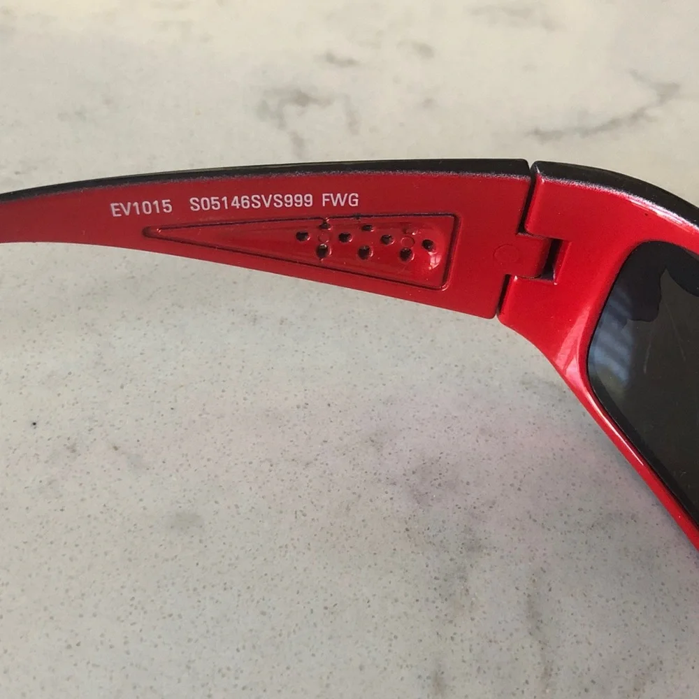 Marvel Kids Sunglasses - Black and Red